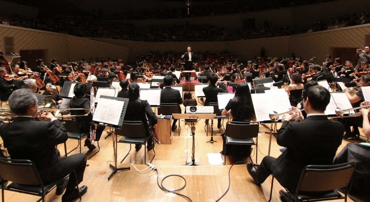 ステージ上で演奏体験を共有する様子